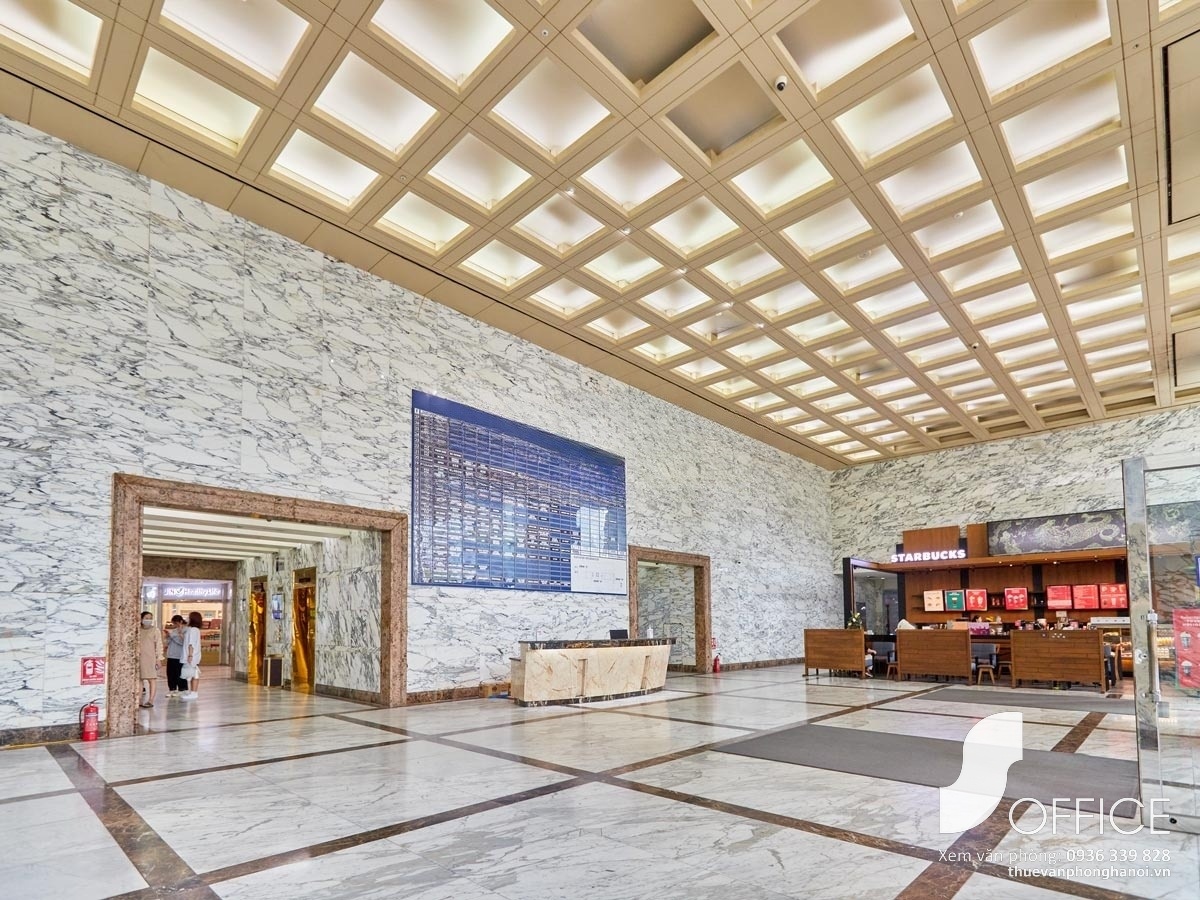 Toà nhà TTTM Grand Plaza