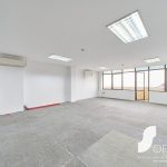 Lake View Building - Ảnh 9